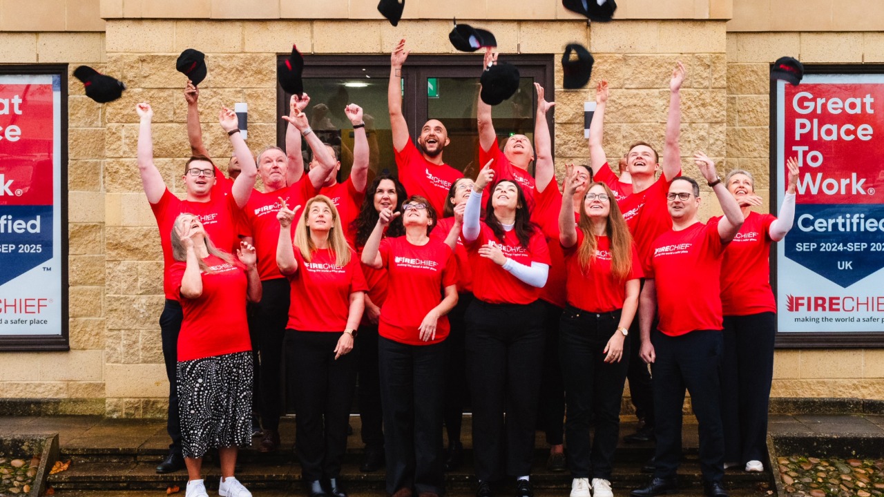 Meet_the_Team_web_button